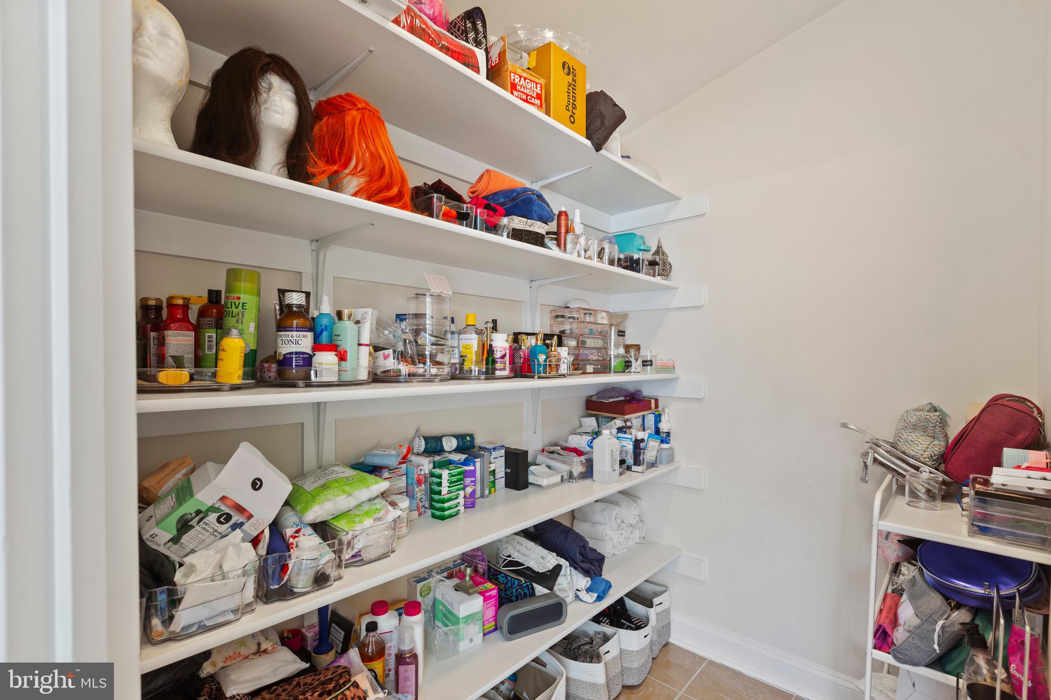 MEADOWGATE - Residential