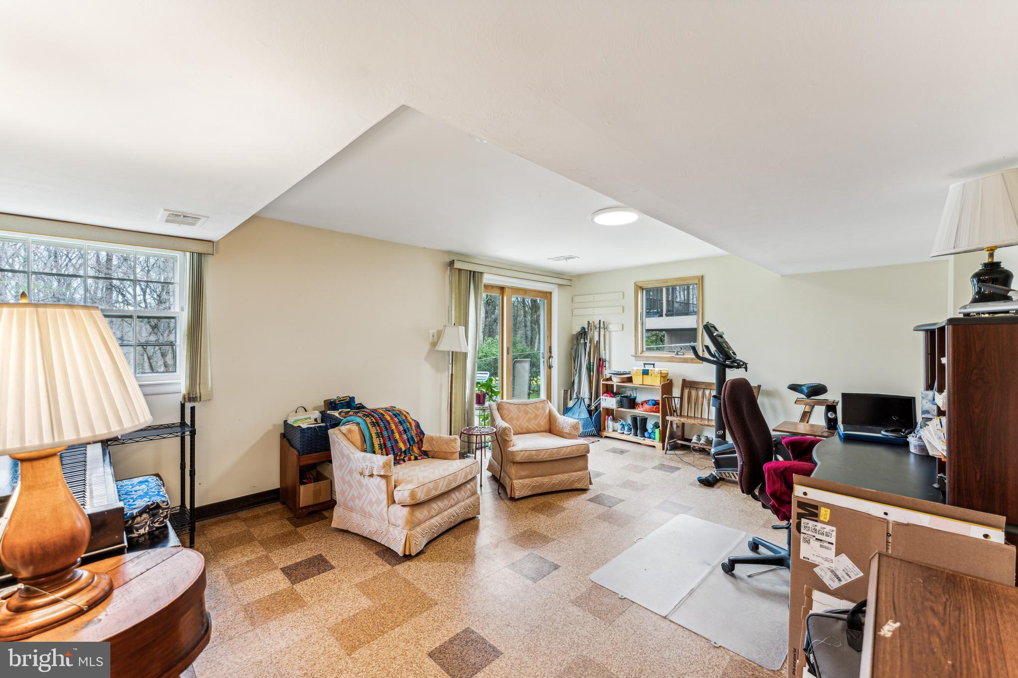 FOREST KNOLLS - Residential