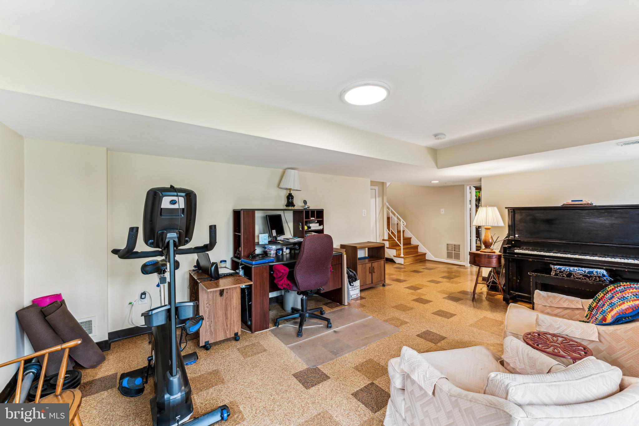 FOREST KNOLLS - Residential