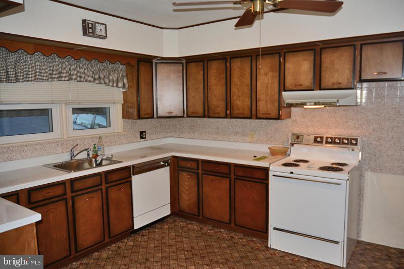 WEST WILLOW - Residential
