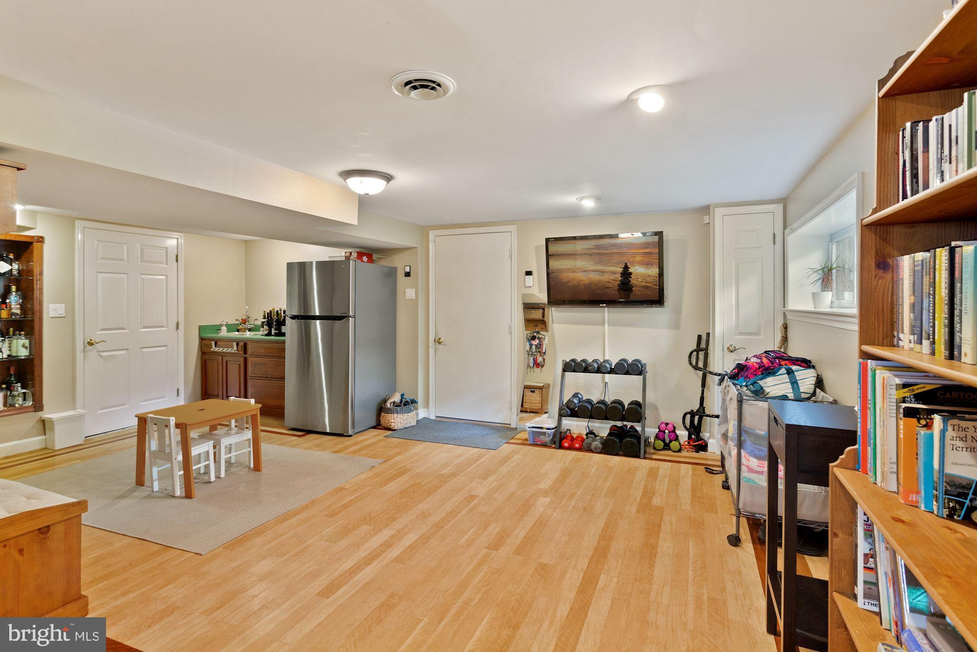 DONALDSON RUN - Residential Lease