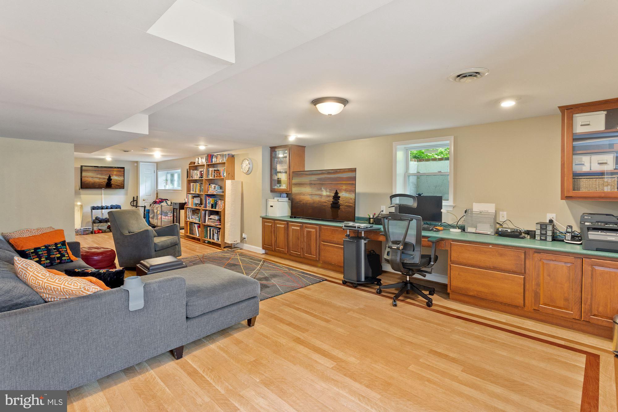 DONALDSON RUN - Residential Lease