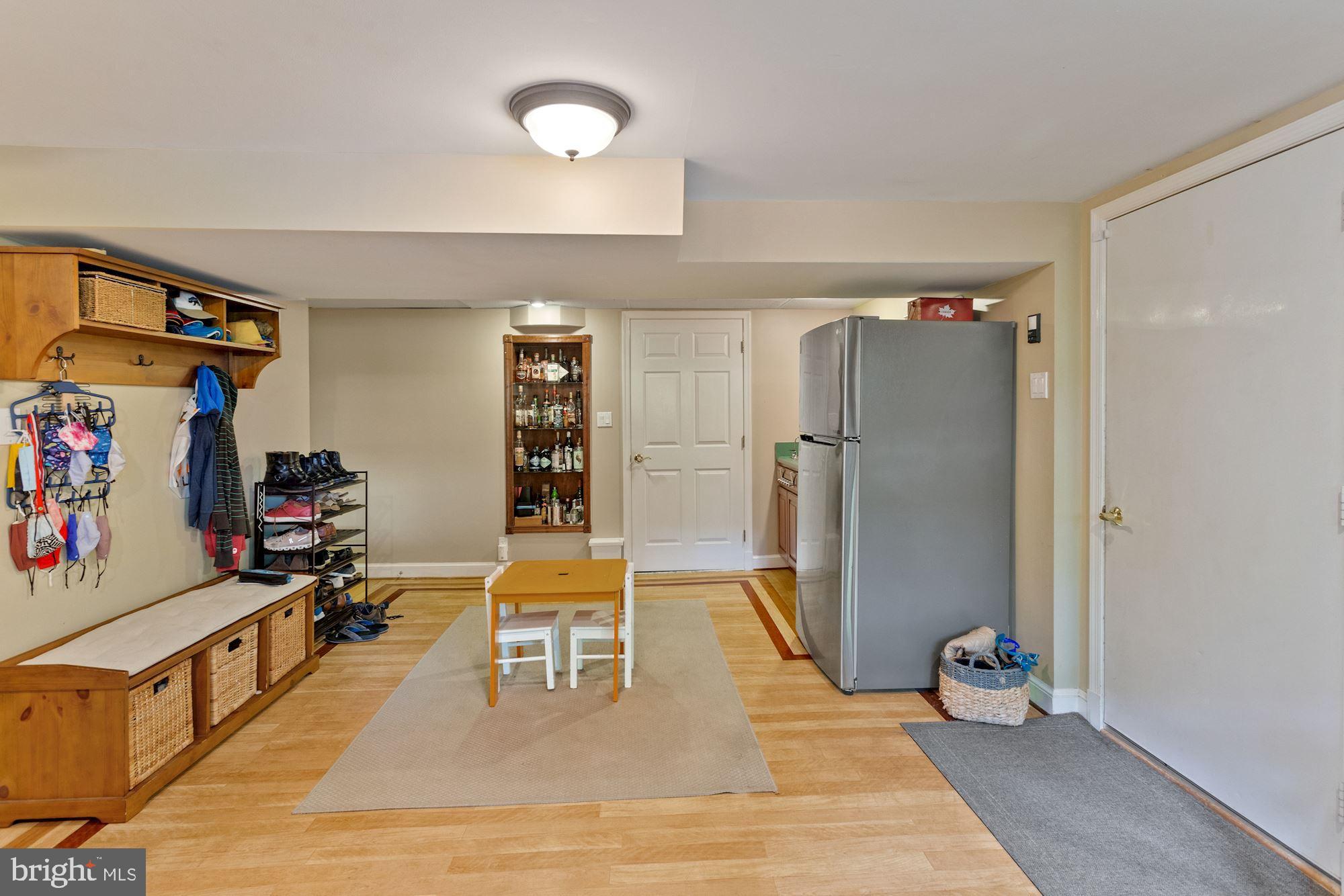 DONALDSON RUN - Residential Lease