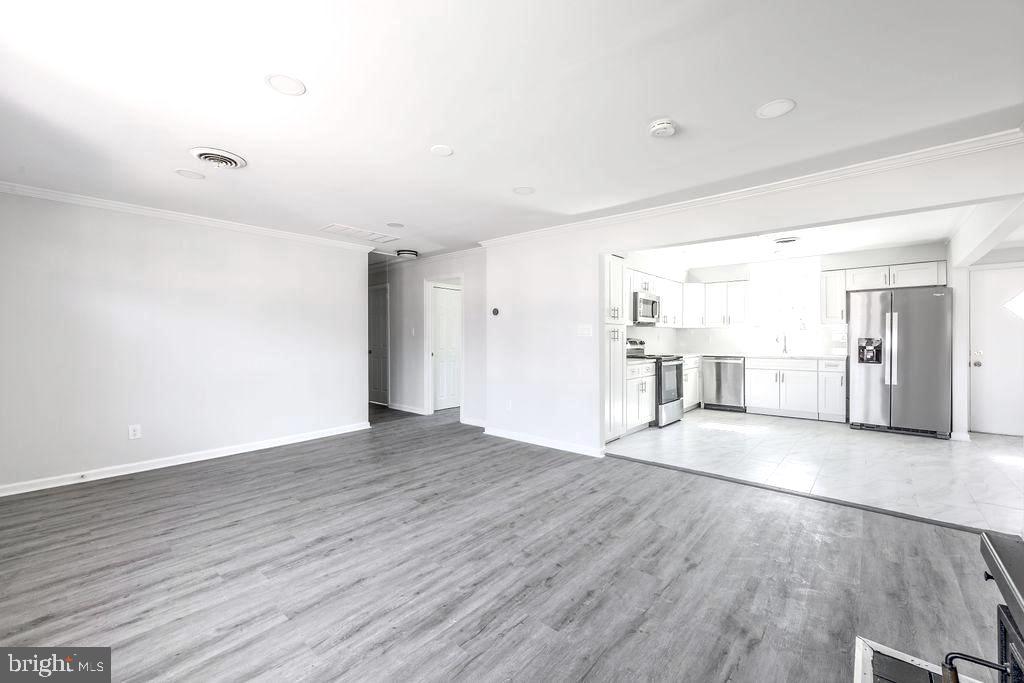 CLINTON ESTATES - Residential