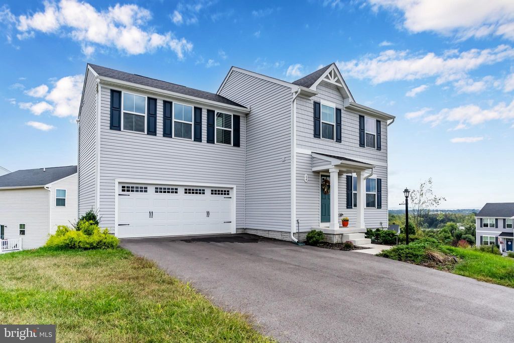Photo of 64 Fluorite Drive, CHAMBERSBURG, PA 17202 (MLS # PAFL2029624)
