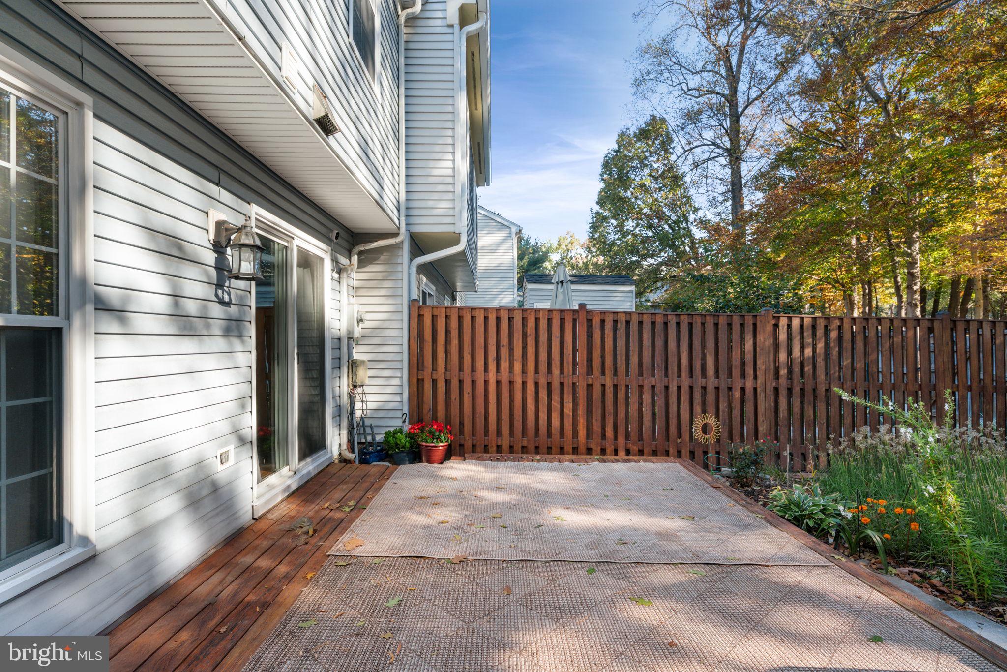 LONDON TOWN WEST - Residential