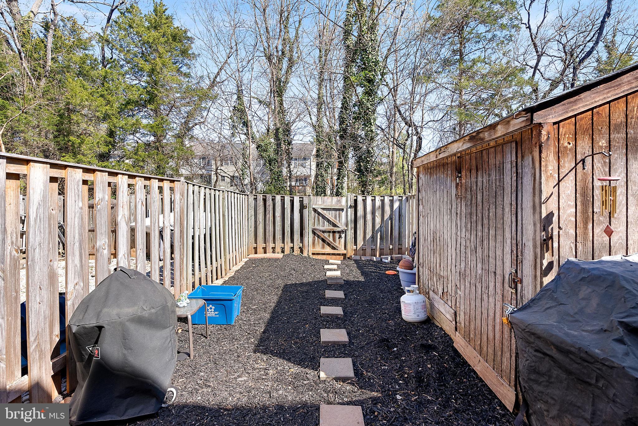 COUNTRYSIDE - Residential