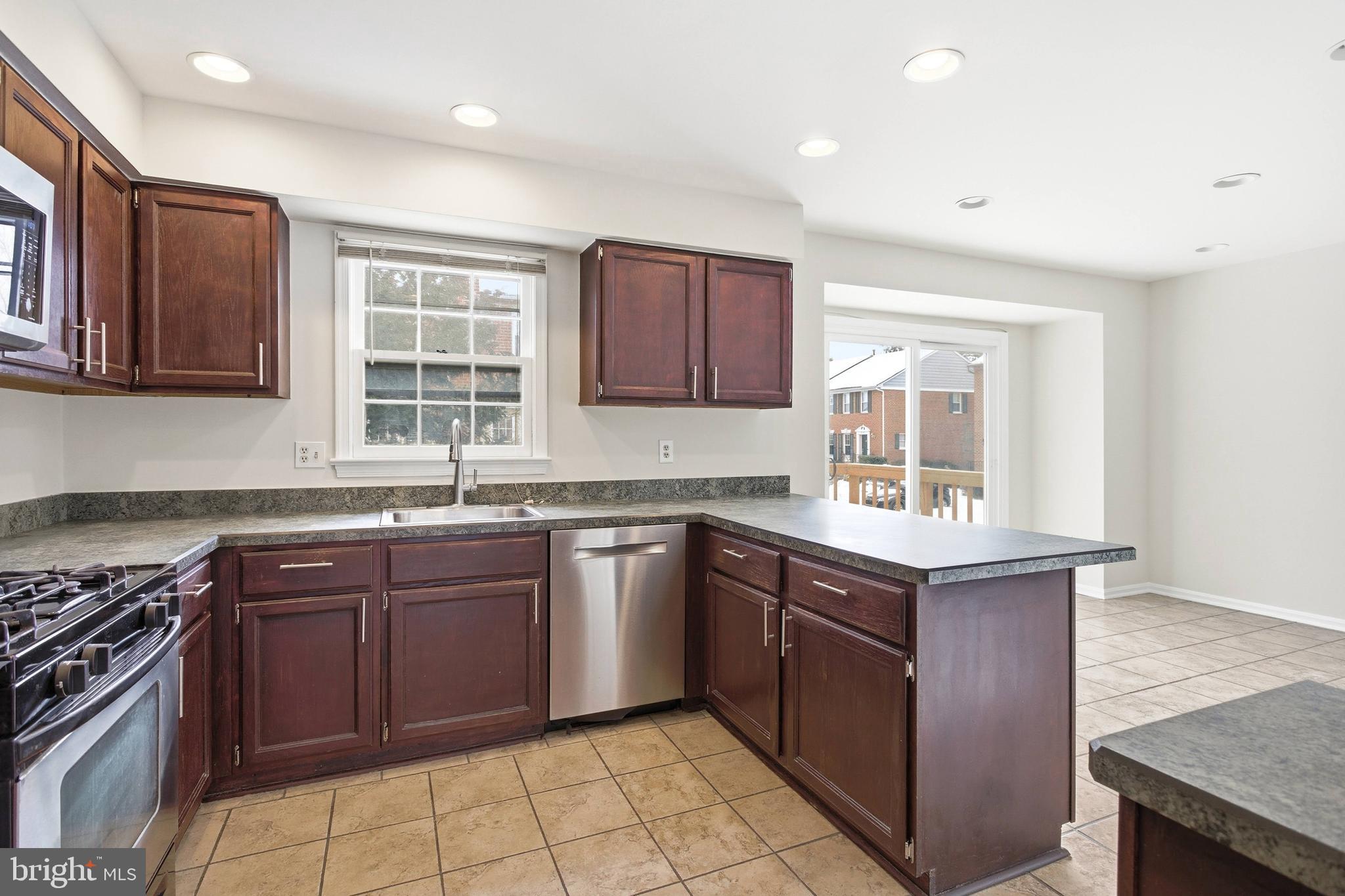 CONCORD VILLAGE - Residential