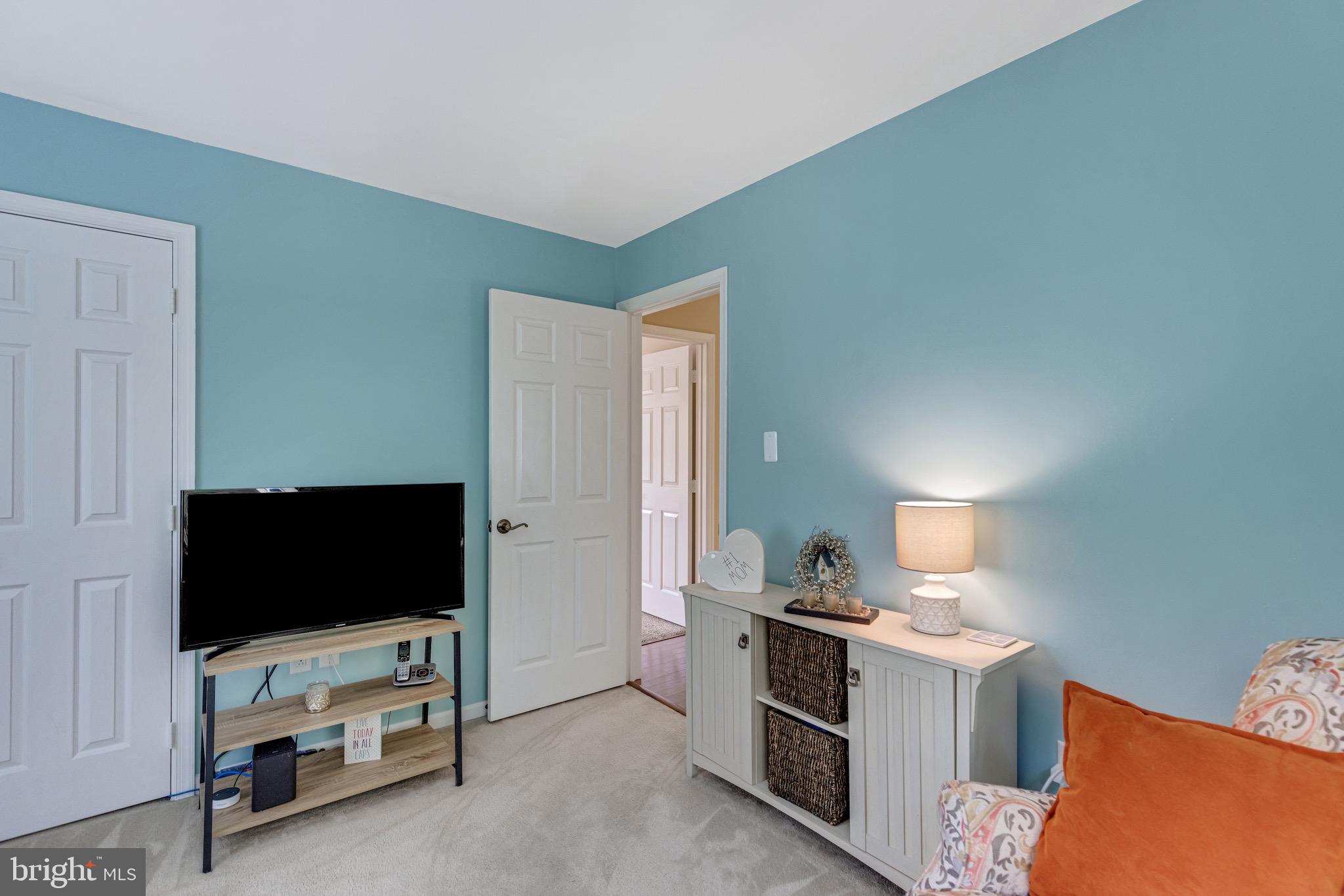 DISNEY ESTATES - Residential