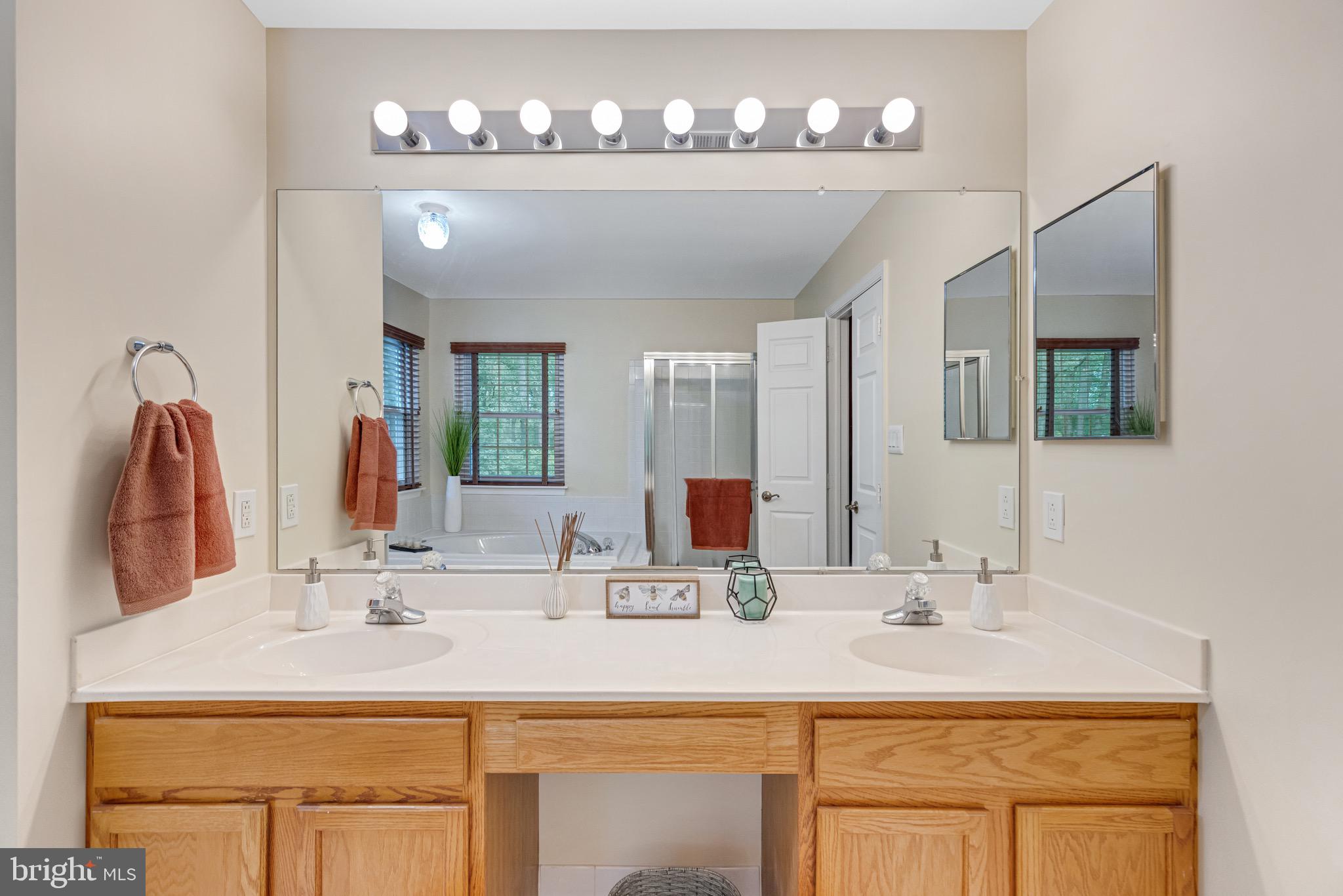 DISNEY ESTATES - Residential