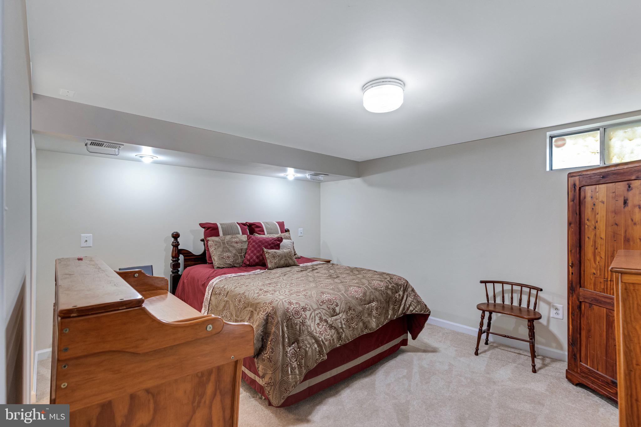 DISNEY ESTATES - Residential