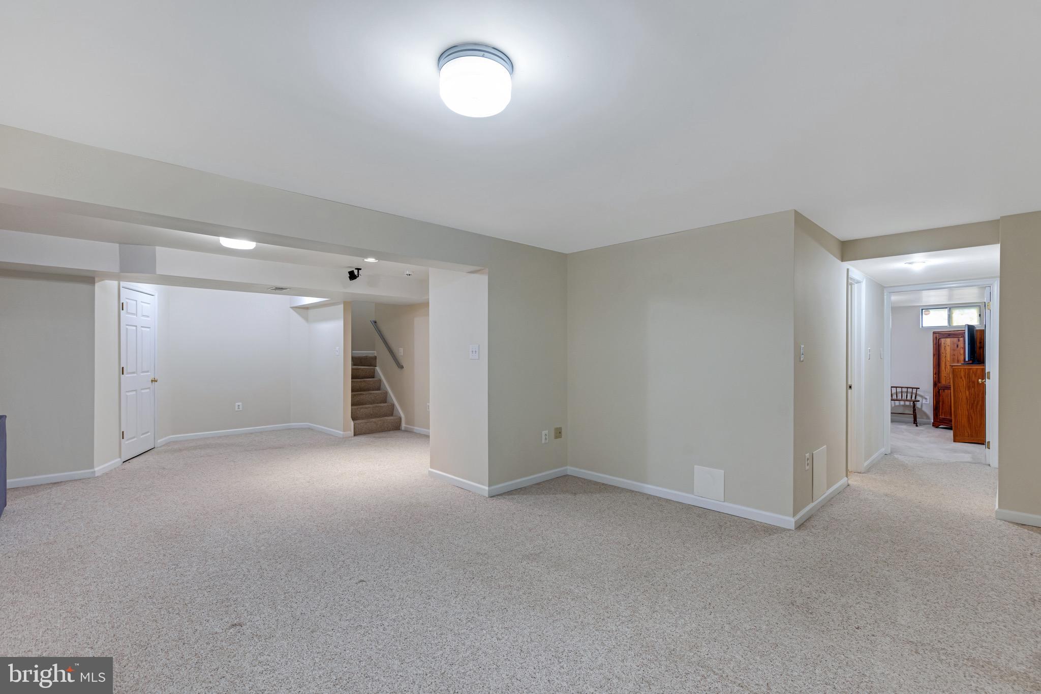 DISNEY ESTATES - Residential