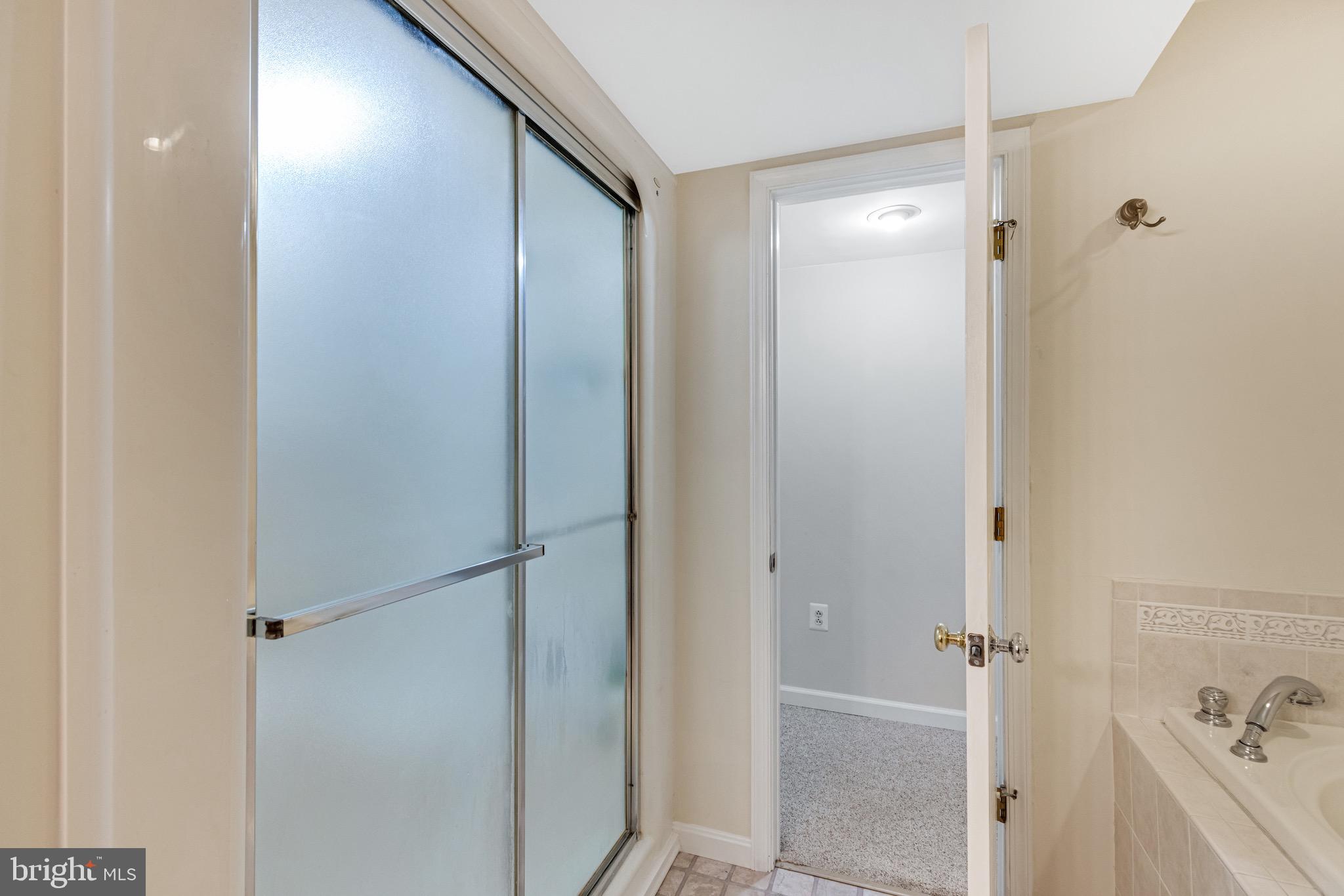 DISNEY ESTATES - Residential