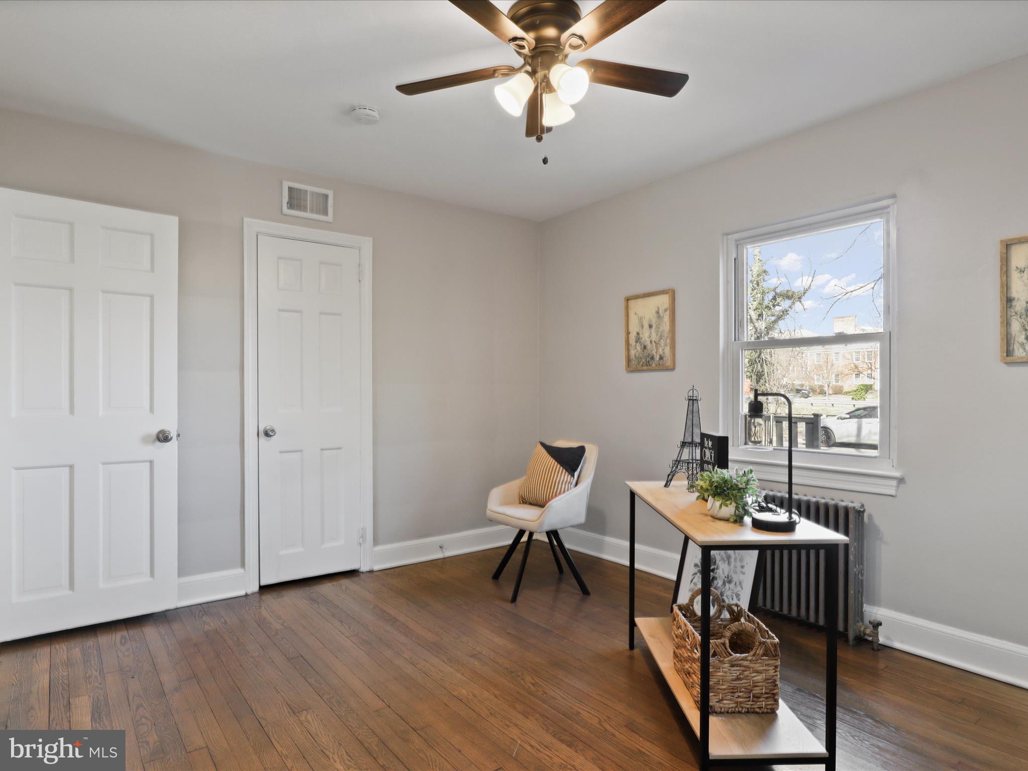 HOLMES - Residential Lease