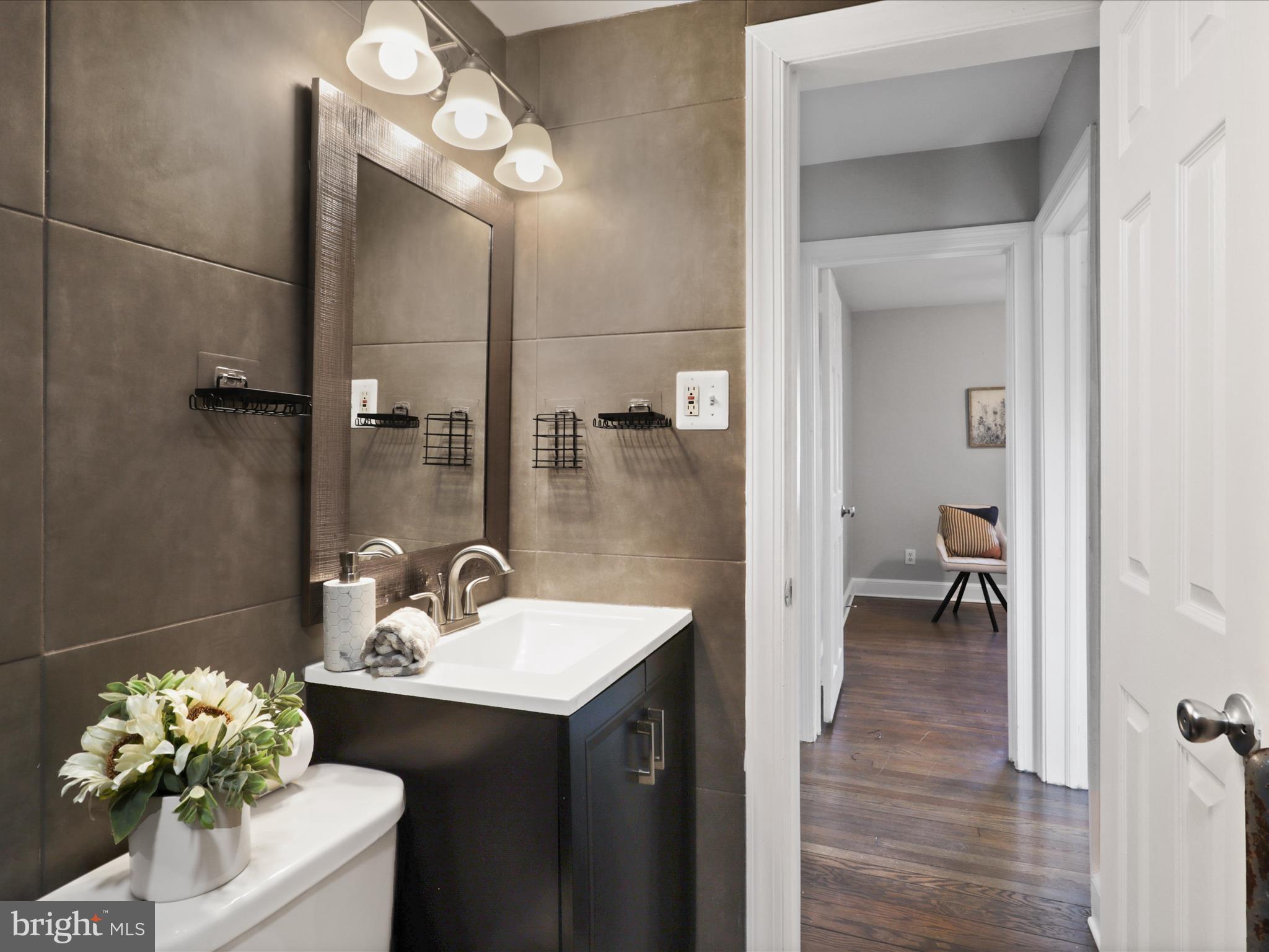 HOLMES - Residential Lease