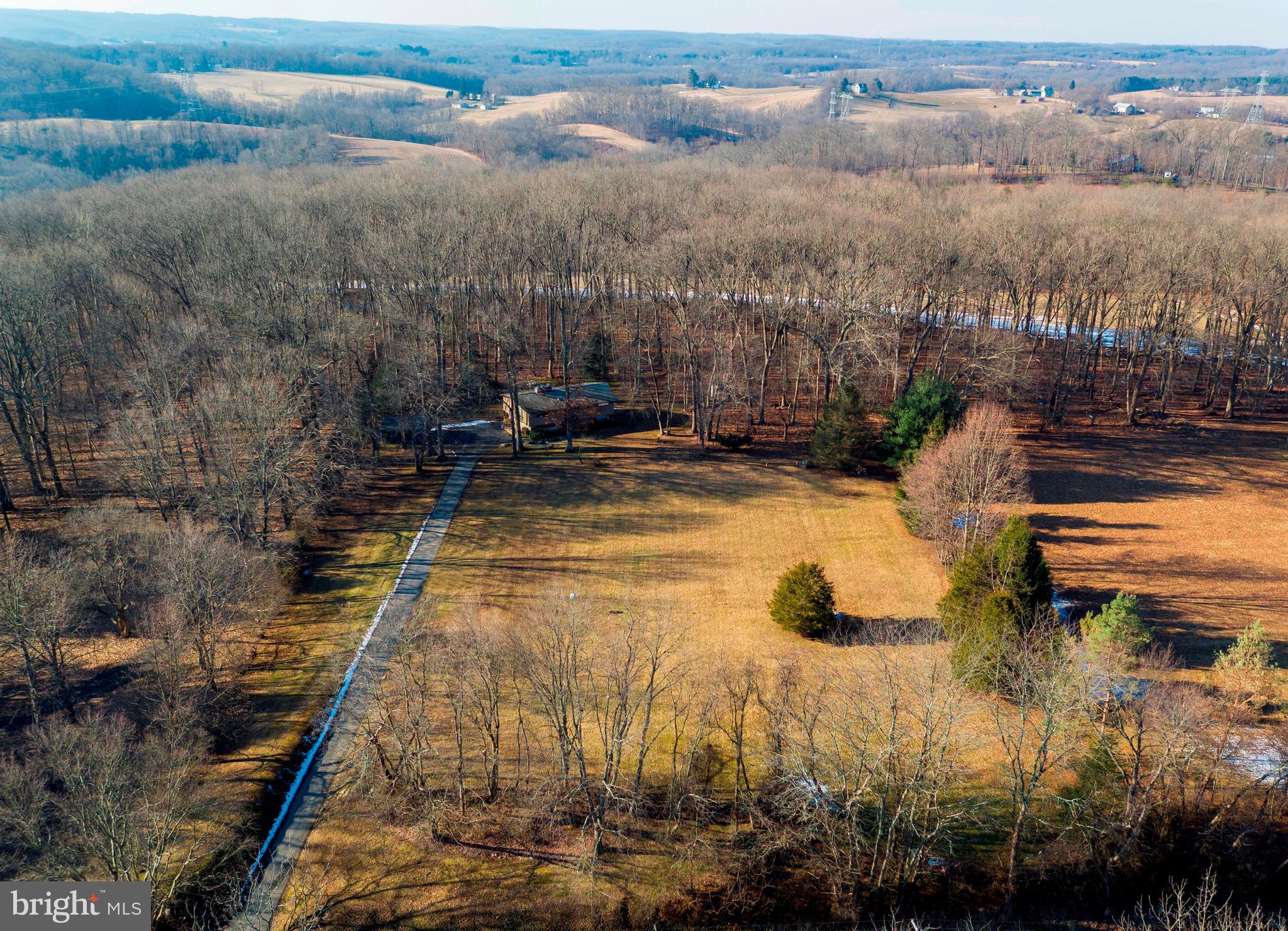 WHITE HALL - Residential