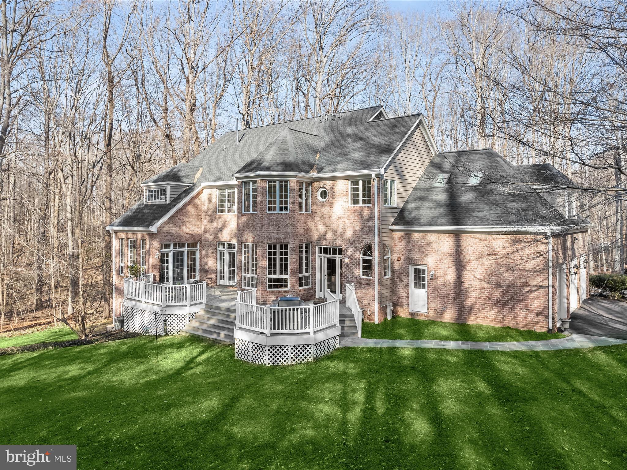 CHAPEL WOODS - Residential