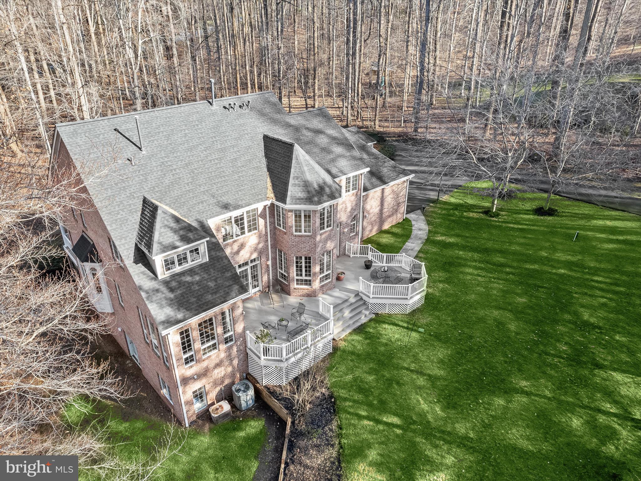 CHAPEL WOODS - Residential