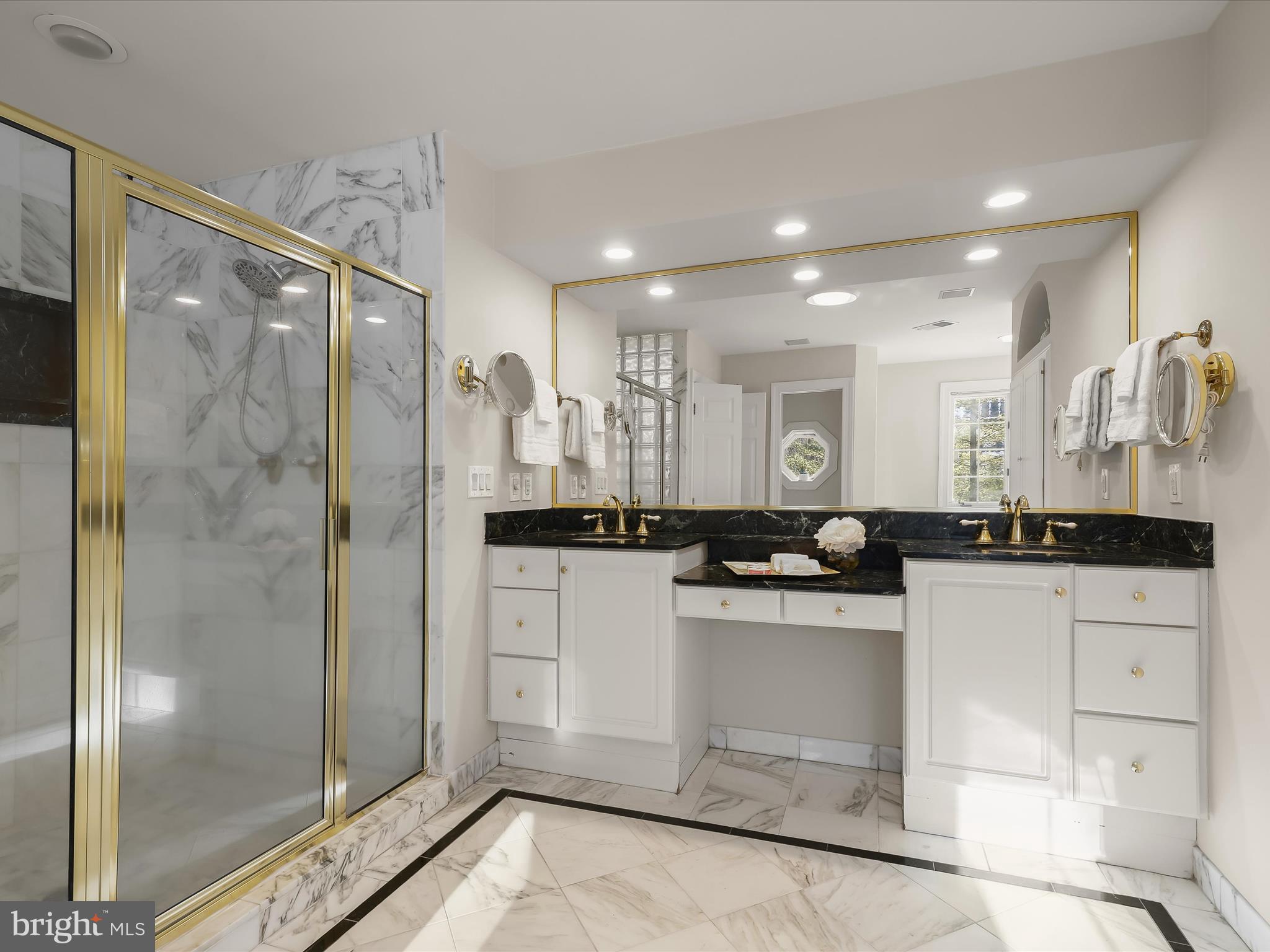 CHAPEL WOODS - Residential