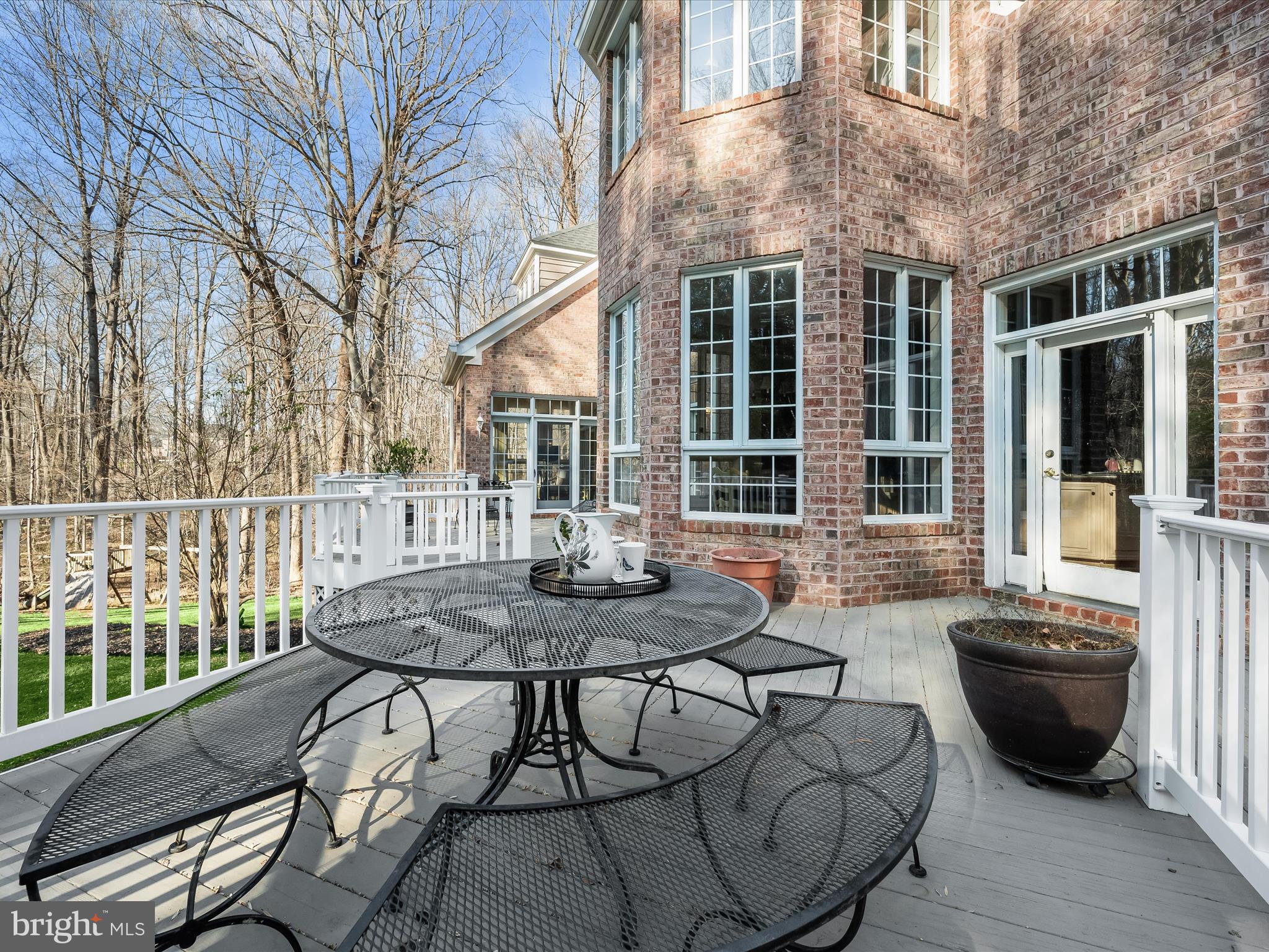 CHAPEL WOODS - Residential