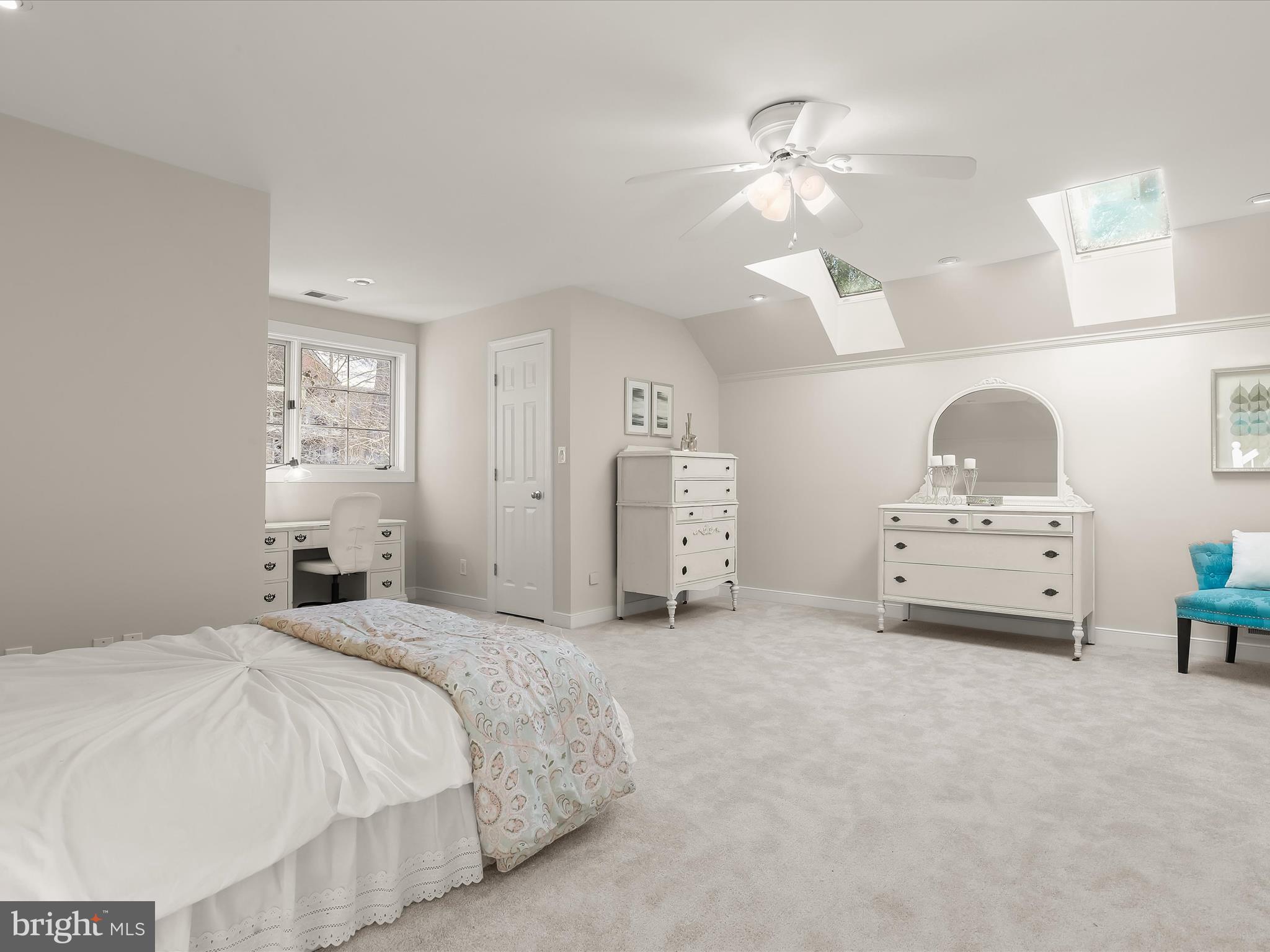 CHAPEL WOODS - Residential