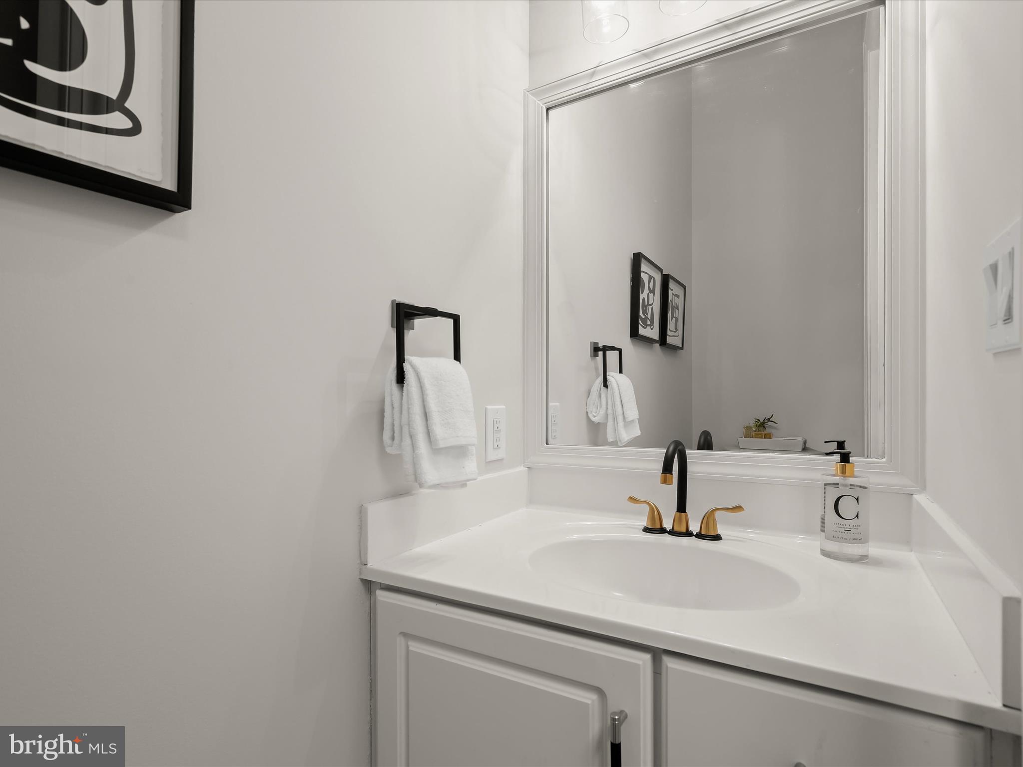 CHAPEL WOODS - Residential