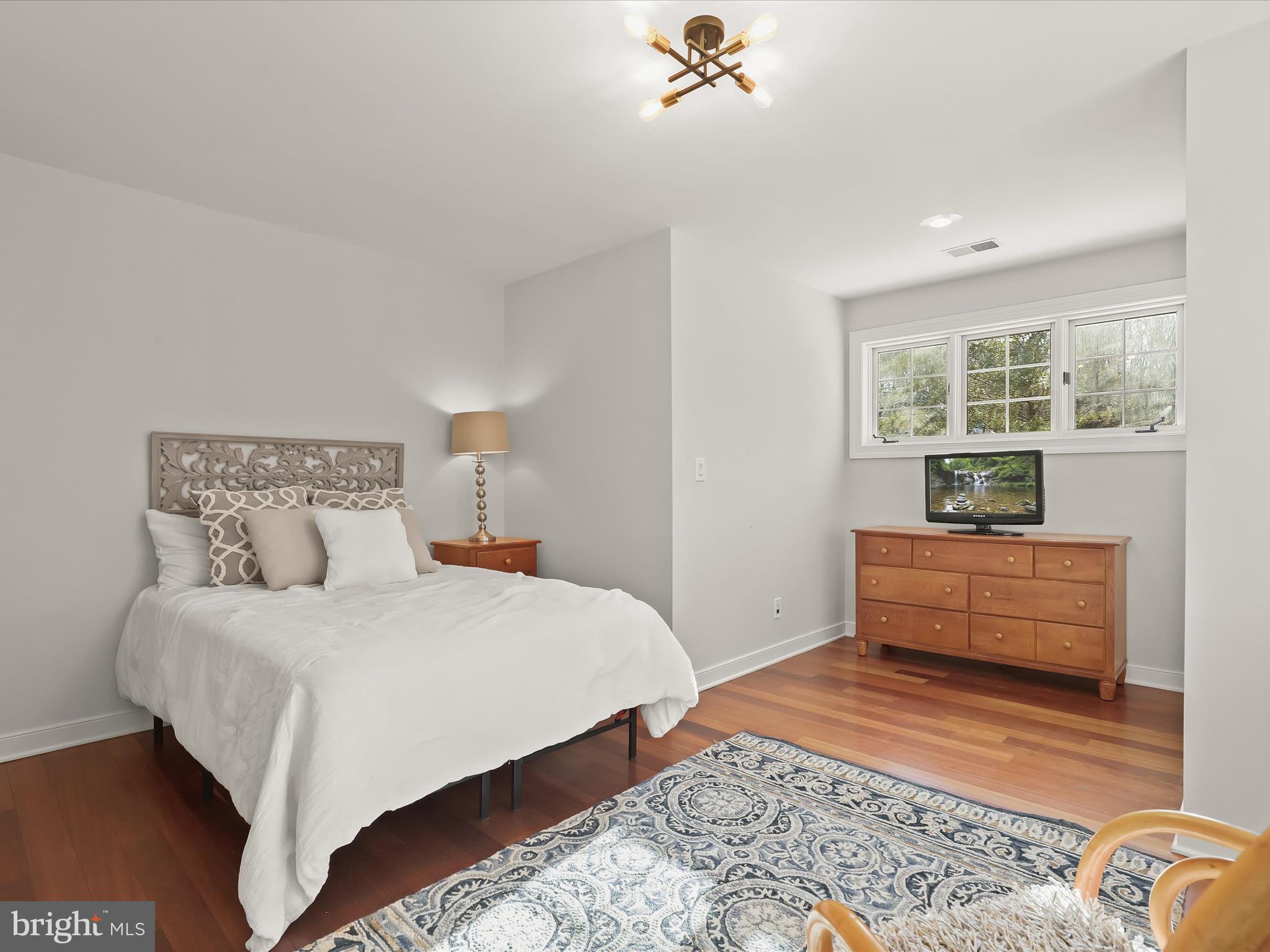 CHAPEL WOODS - Residential