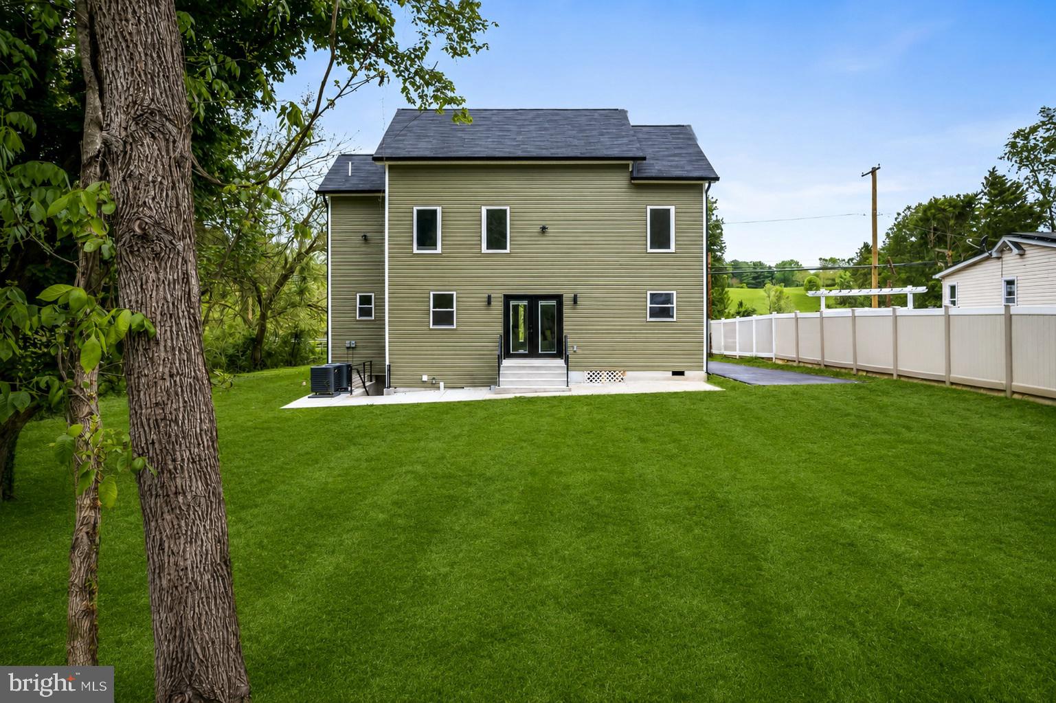 DARNESTOWN OUTSIDE - Residential