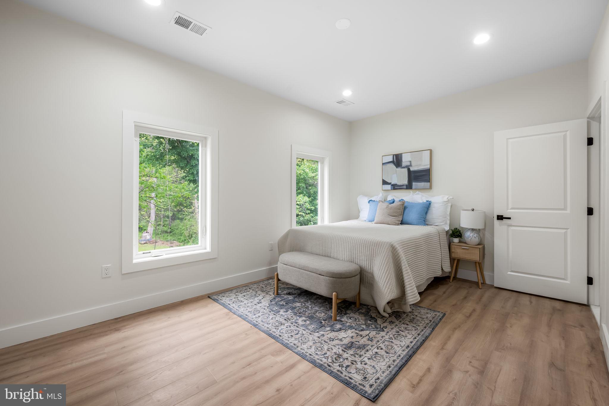 DARNESTOWN OUTSIDE - Residential