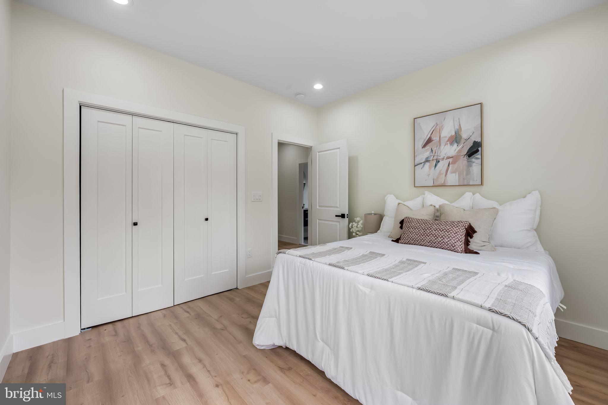 DARNESTOWN OUTSIDE - Residential