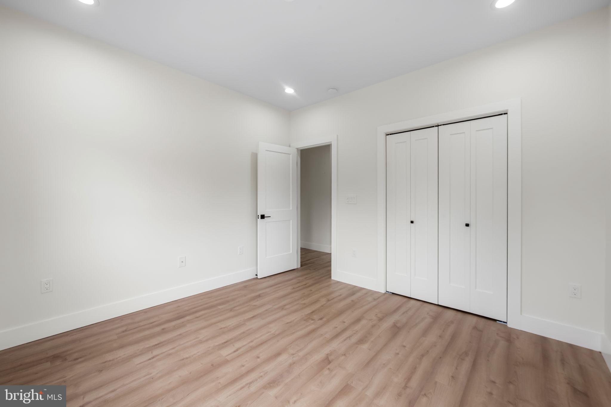DARNESTOWN OUTSIDE - Residential