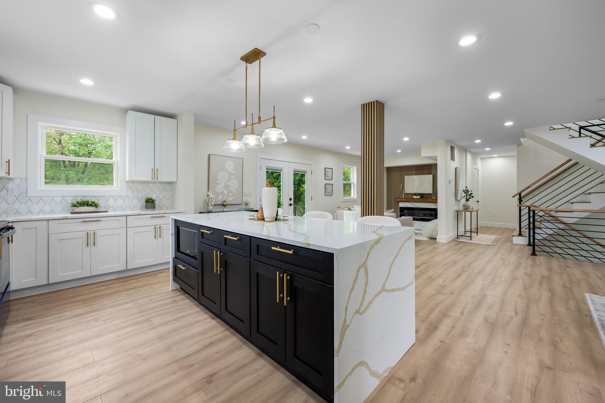 DARNESTOWN OUTSIDE - Residential