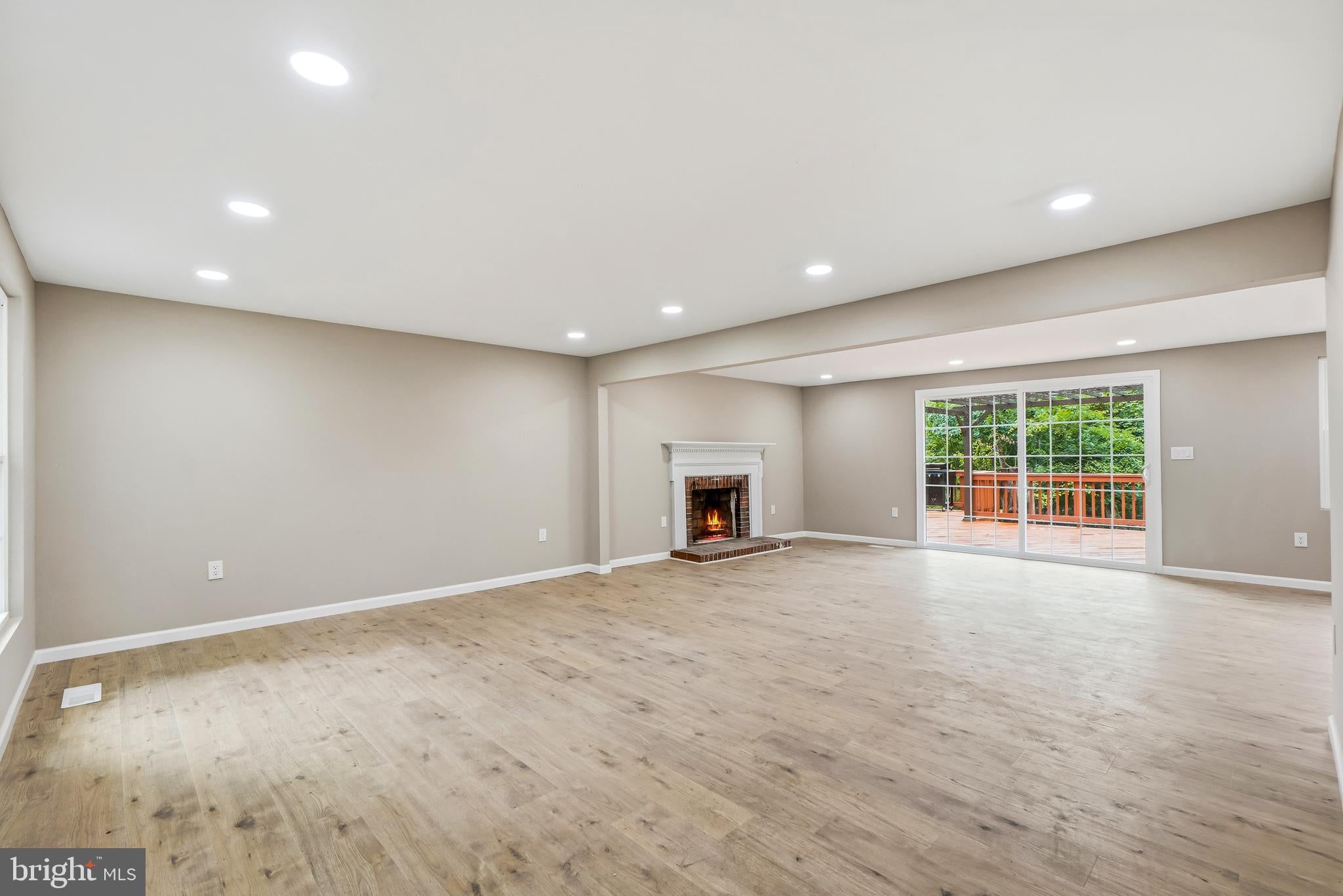 5427 CHATTERBIRD PLACE