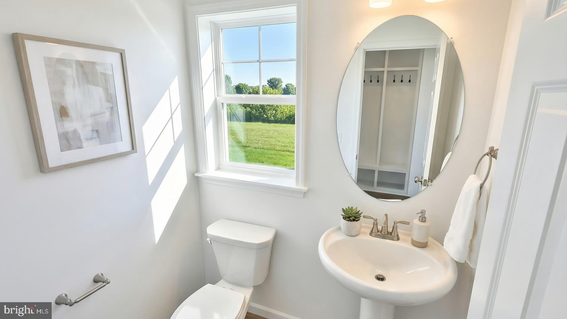 SUMMER LAYNE - Residential