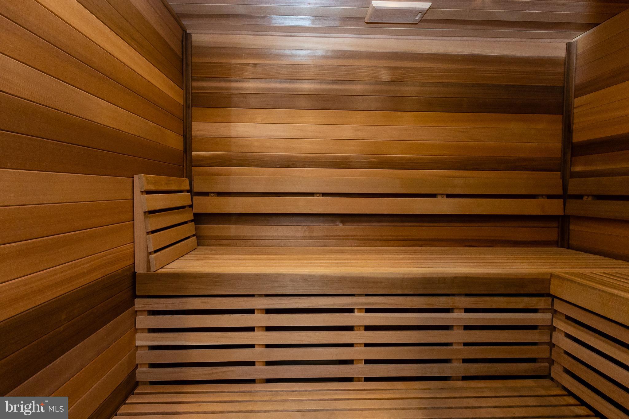 DAHLIA PARK OF WILDEWOOD - Residential