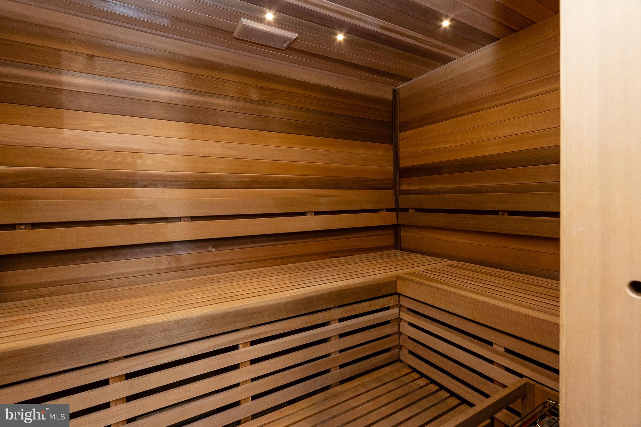 DAHLIA PARK OF WILDEWOOD - Residential