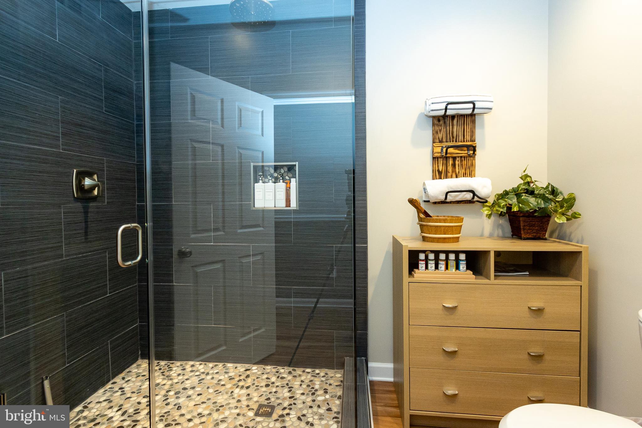 DAHLIA PARK OF WILDEWOOD - Residential