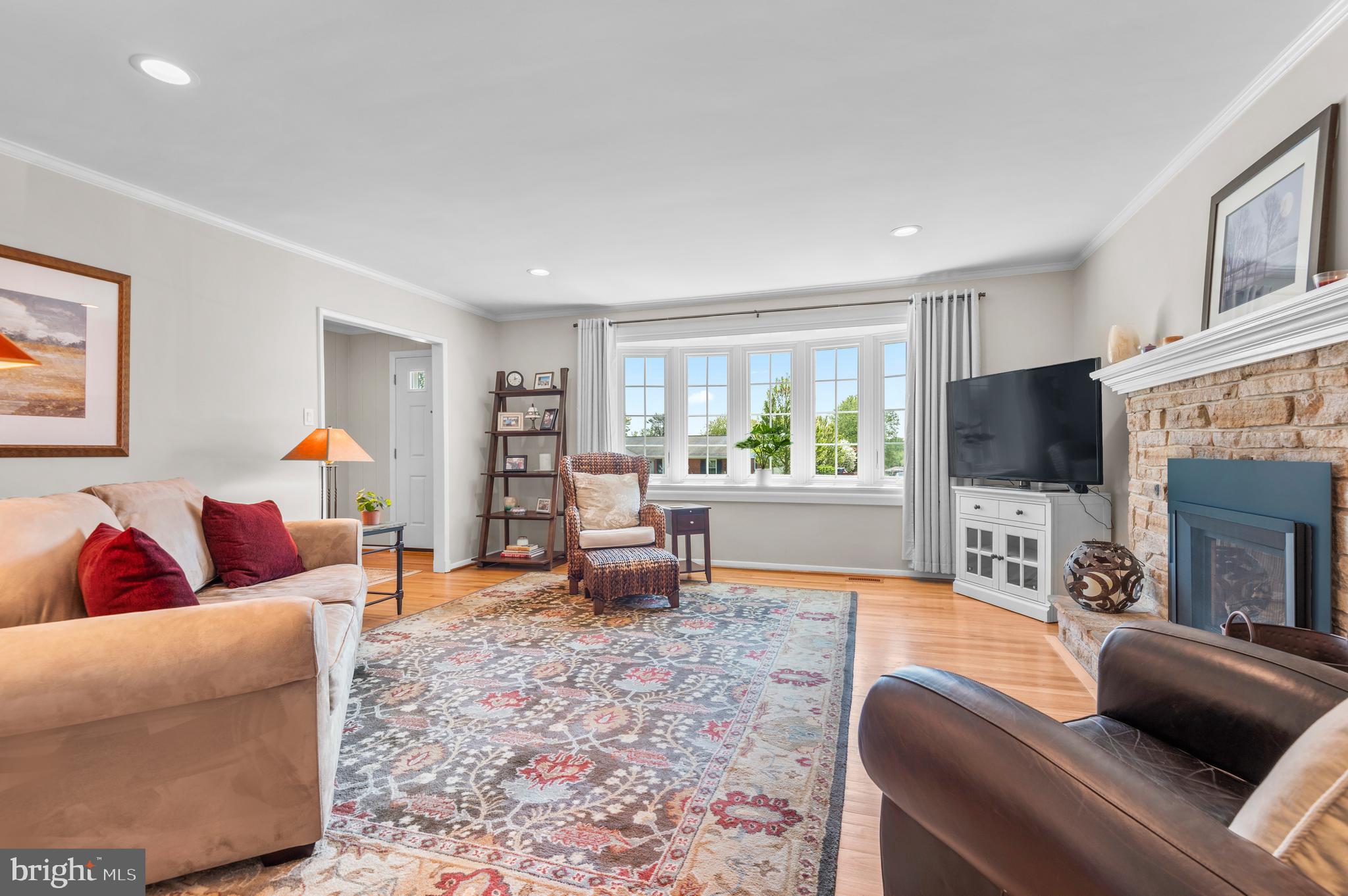 2530 LONDONDERRY ROAD