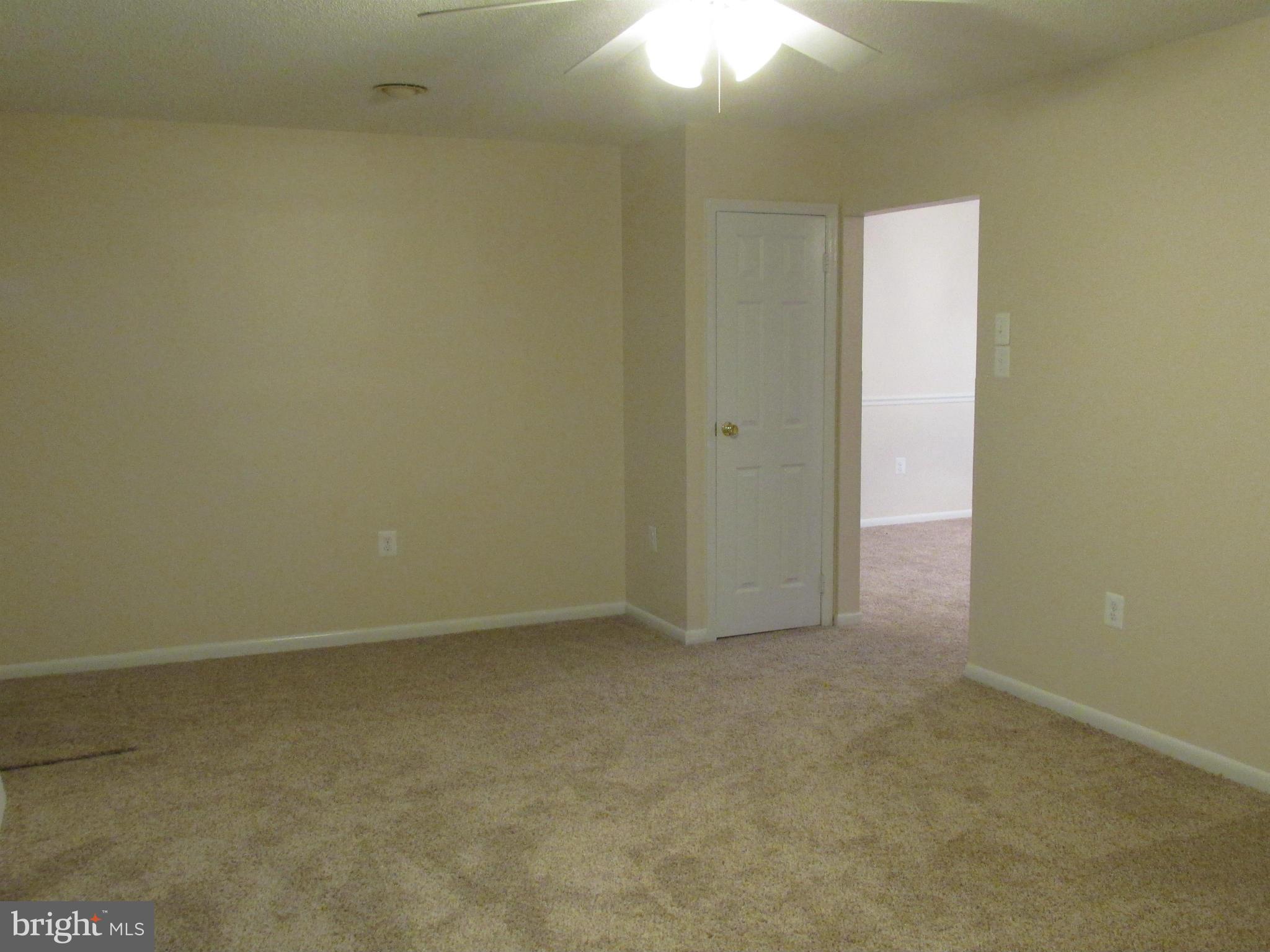 MIDDLE RIVER - Residential