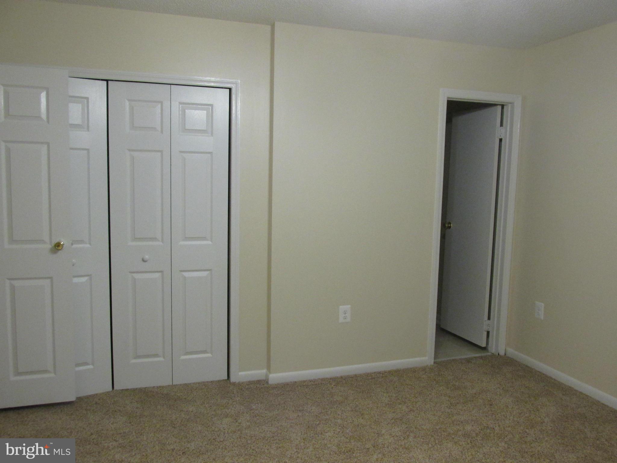 MIDDLE RIVER - Residential