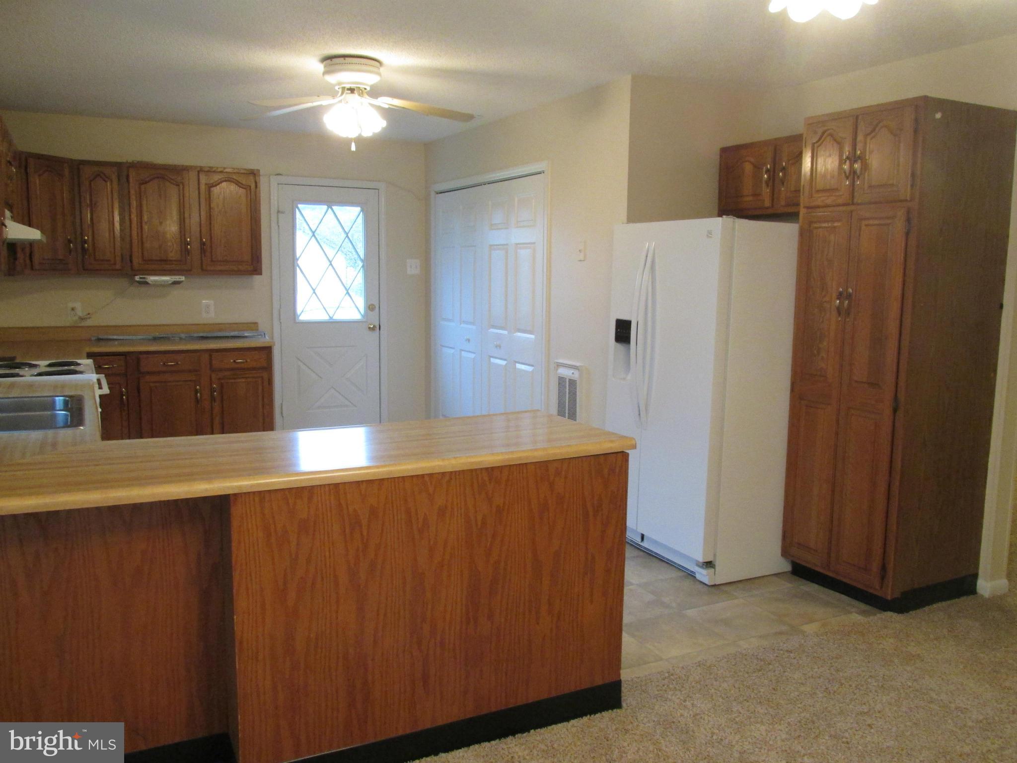 MIDDLE RIVER - Residential