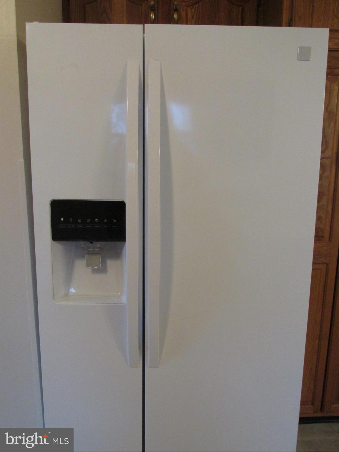 MIDDLE RIVER - Residential