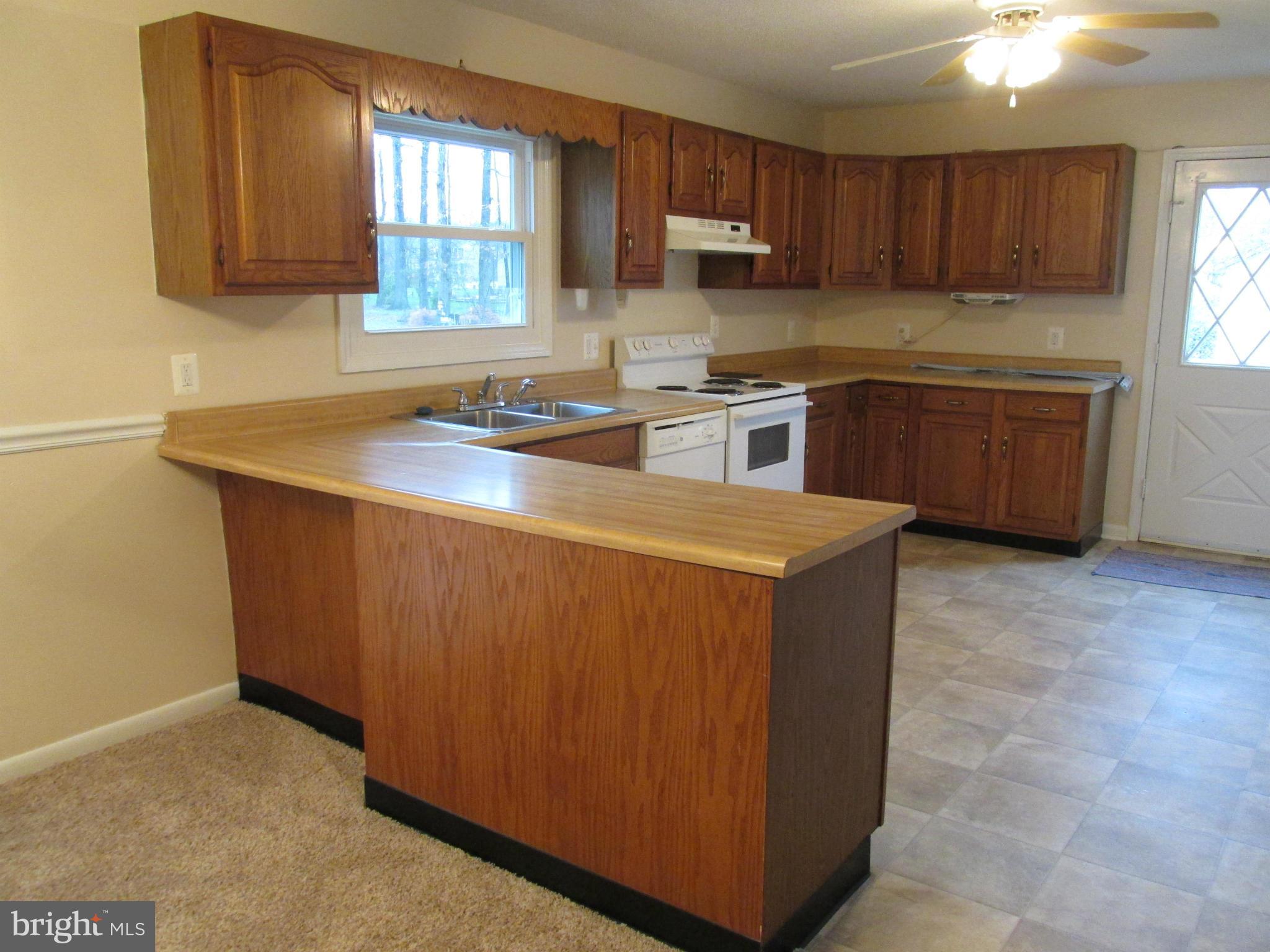 MIDDLE RIVER - Residential