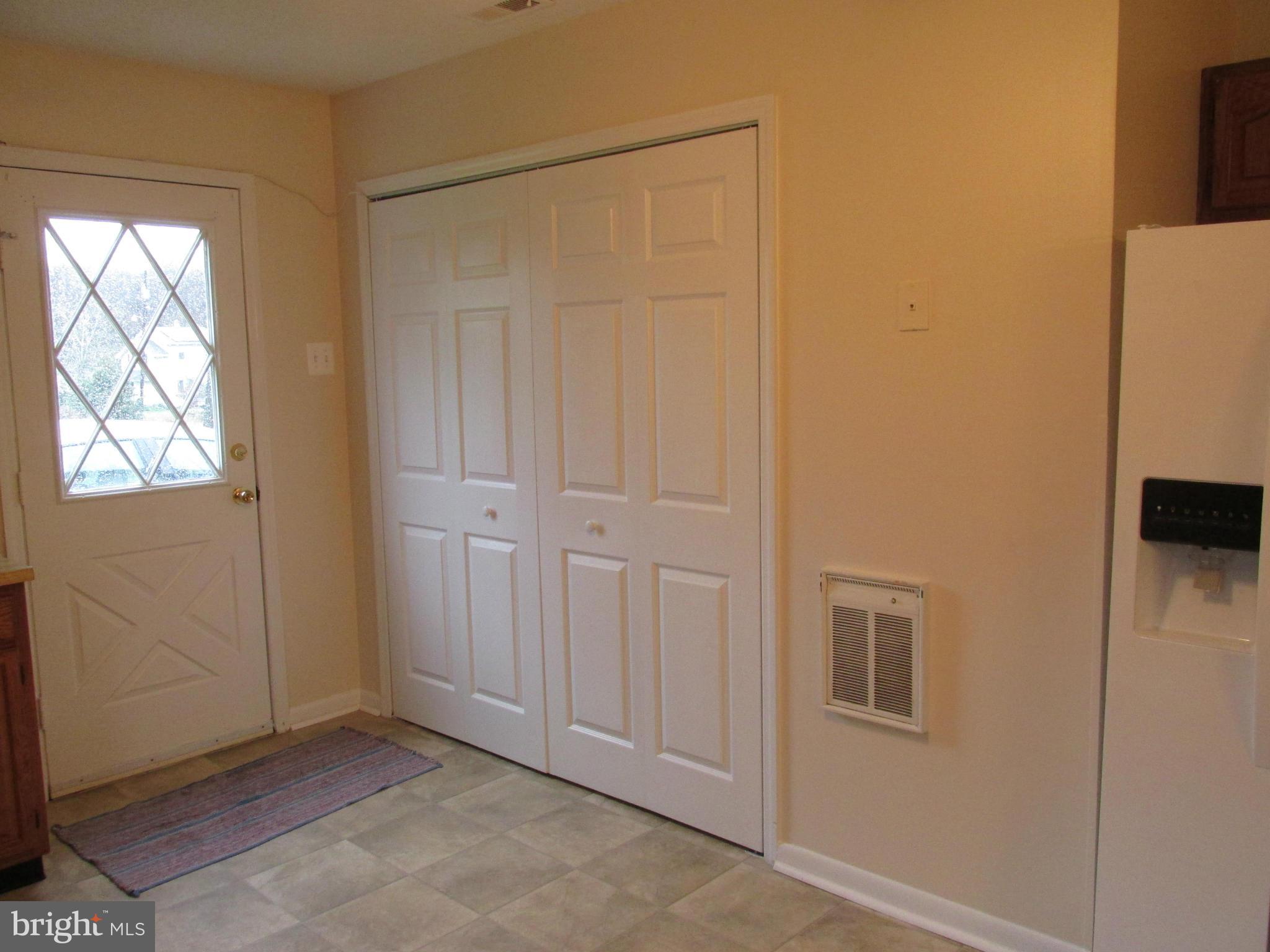 MIDDLE RIVER - Residential