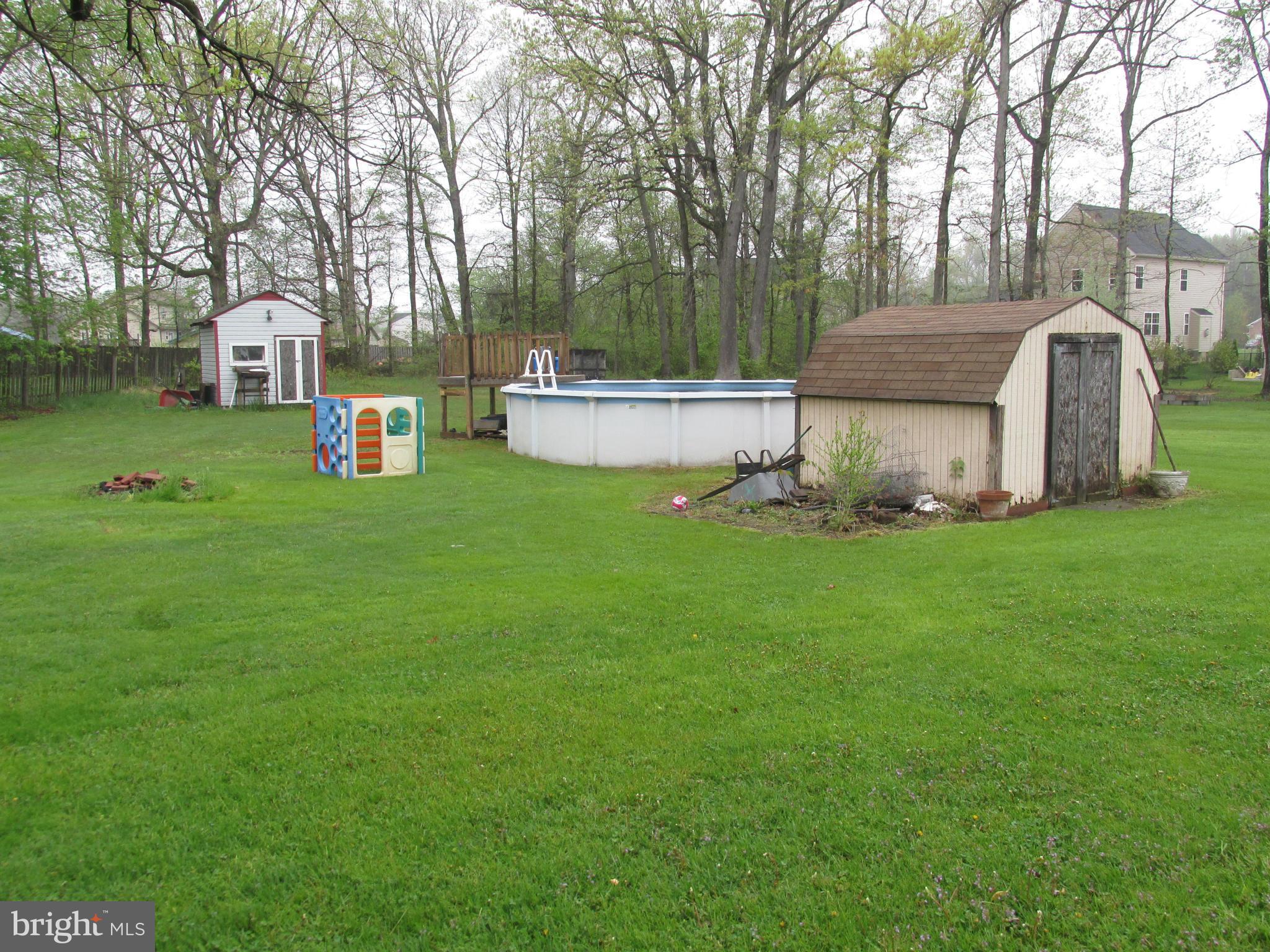 MIDDLE RIVER - Residential