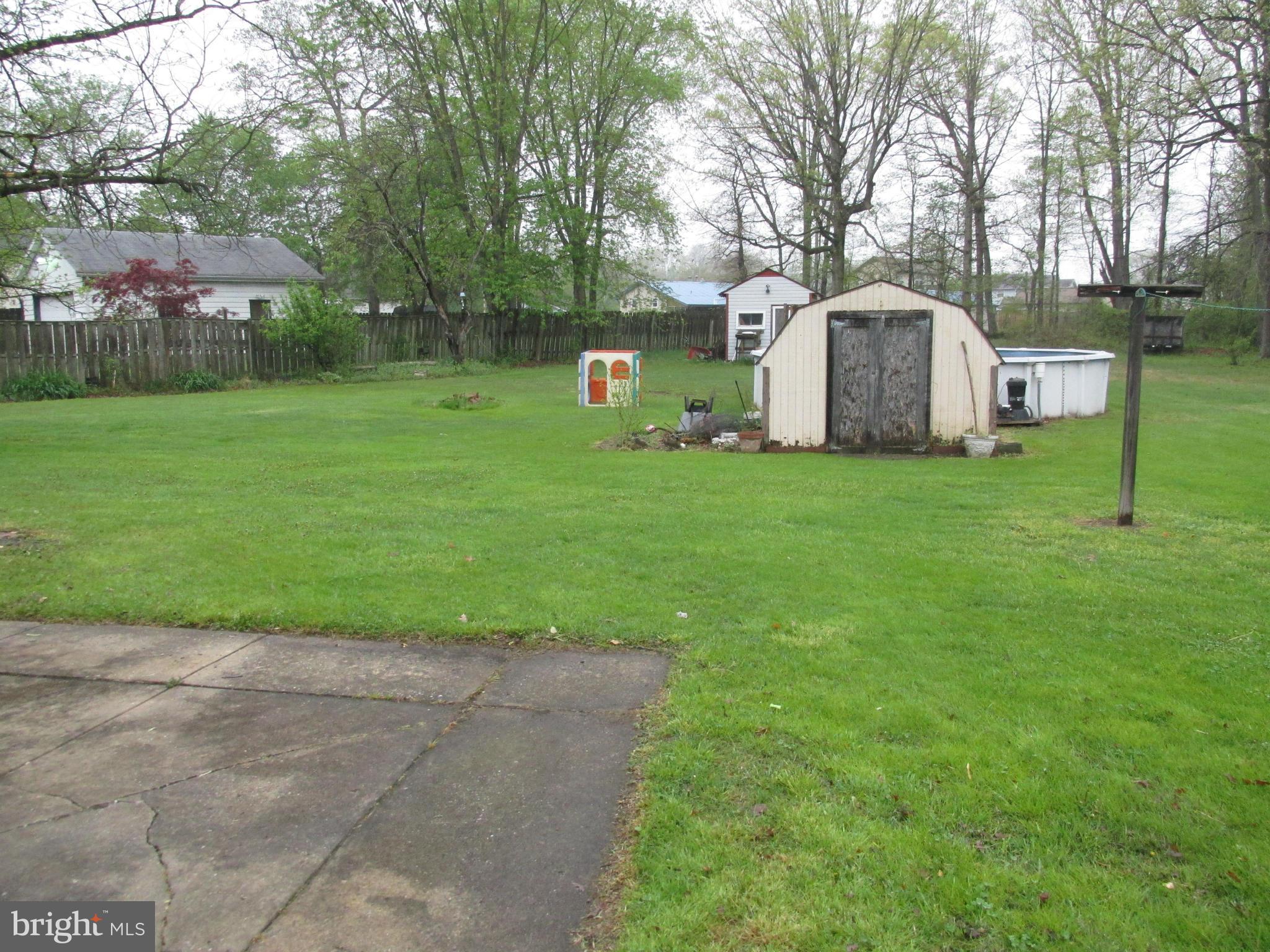 MIDDLE RIVER - Residential