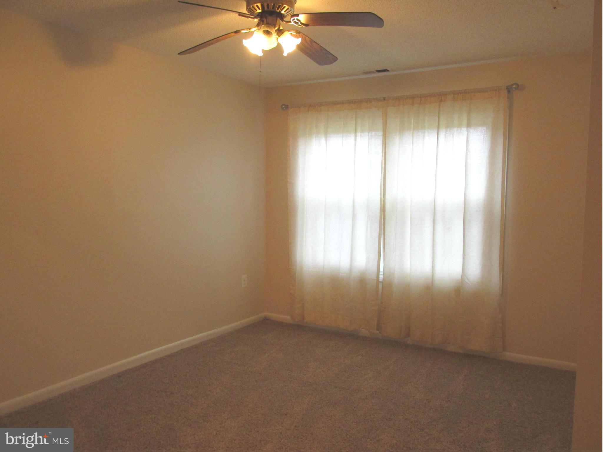 MIDDLE RIVER - Residential