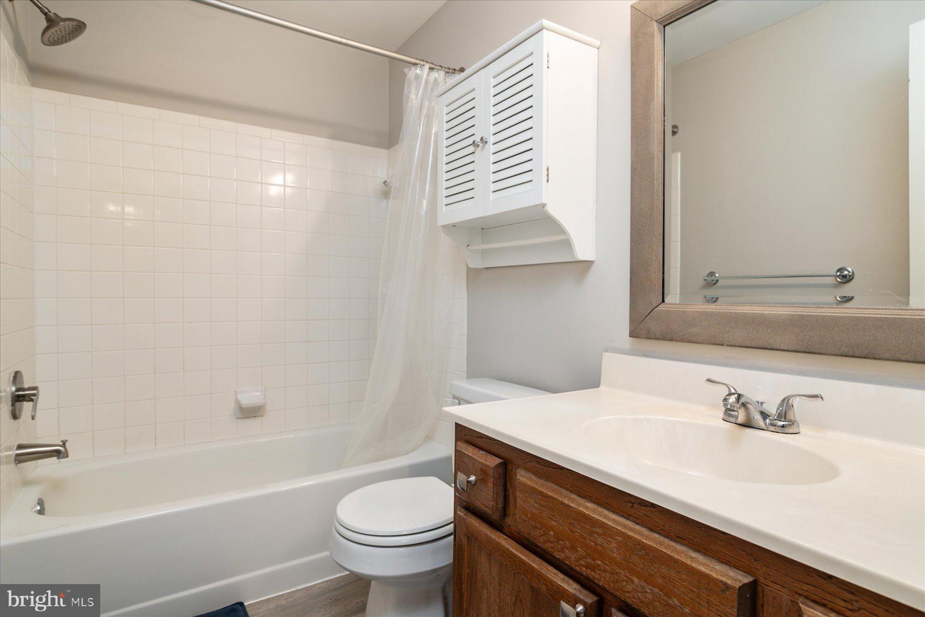 VILLAGE OF THOMAS RUN - Residential