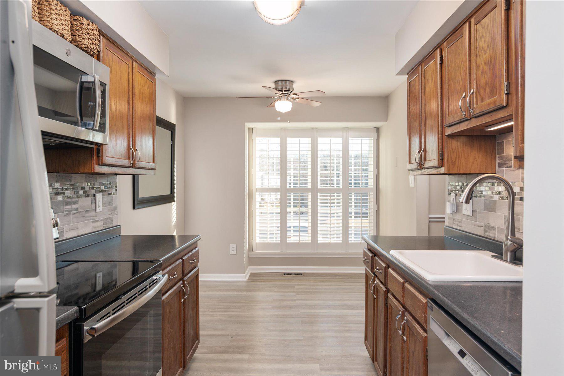 VILLAGE OF THOMAS RUN - Residential