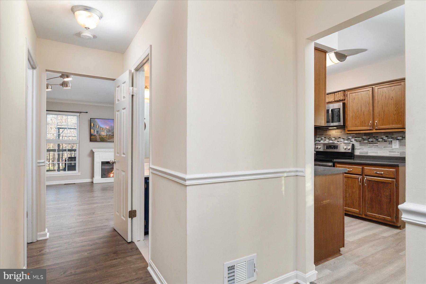 VILLAGE OF THOMAS RUN - Residential